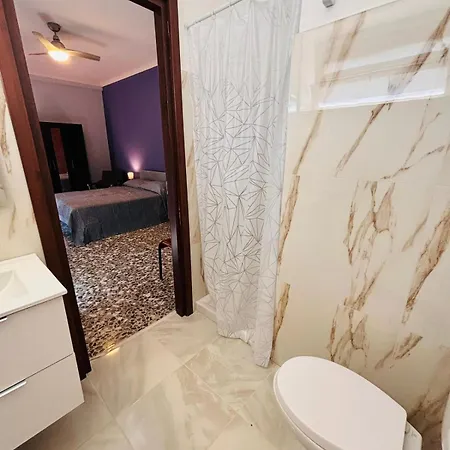Matthias Central Rooms And Accomodation Bari Extérieur photo